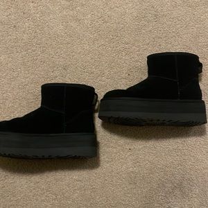 Black mini platform uggs